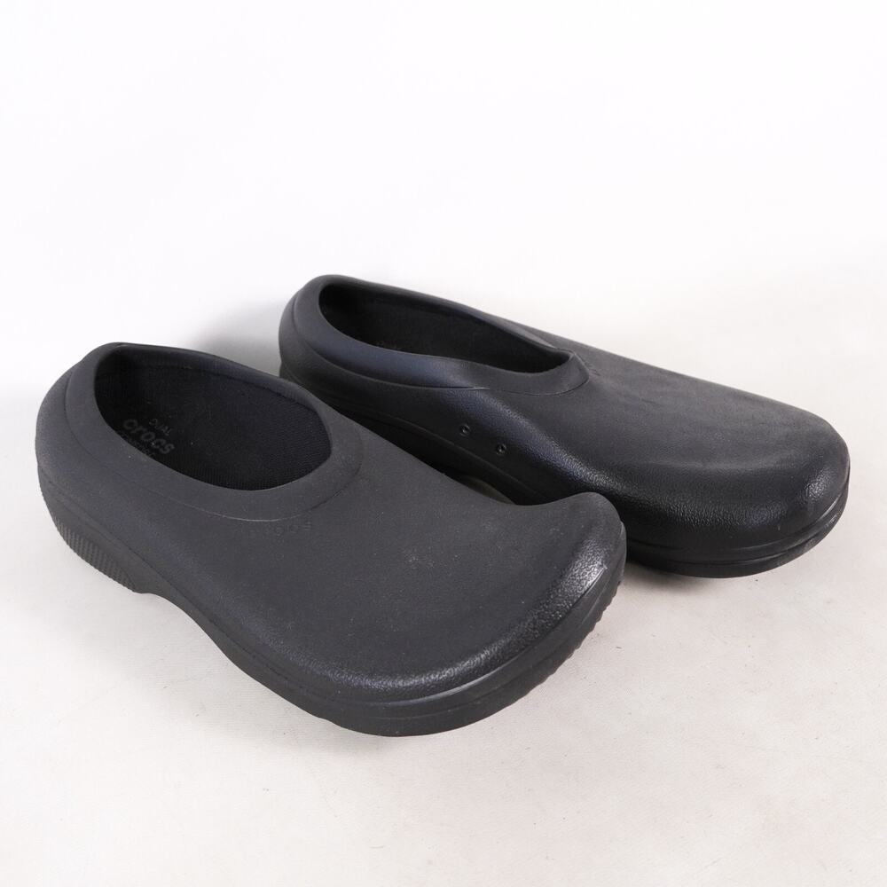 Crocs On The Clock Work Shoes Slip On Clogs Non Slip Men 10 Women 12 Black